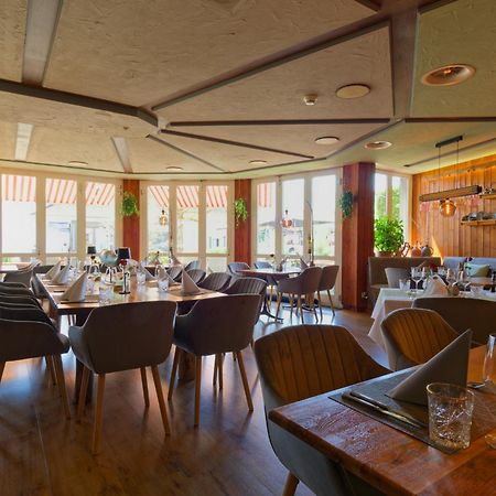 Seehotel Riviera At Lake Lucerne Gersau Bagian luar foto