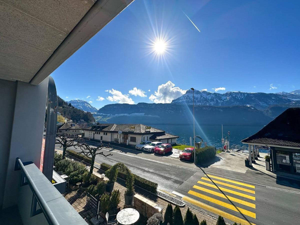 Seehotel Riviera At Lake Lucerne Gersau Bagian luar foto